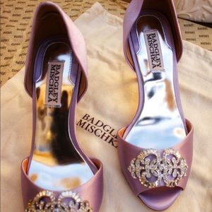 Badgley Mischka Lavender Pump